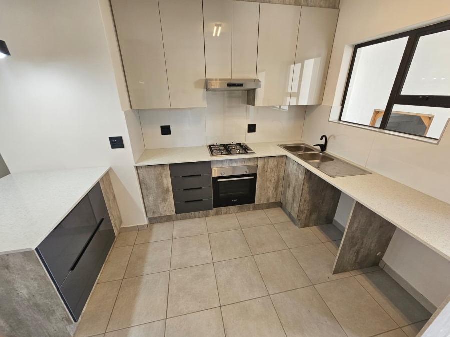 To Let 2 Bedroom Property for Rent in Cashan North West